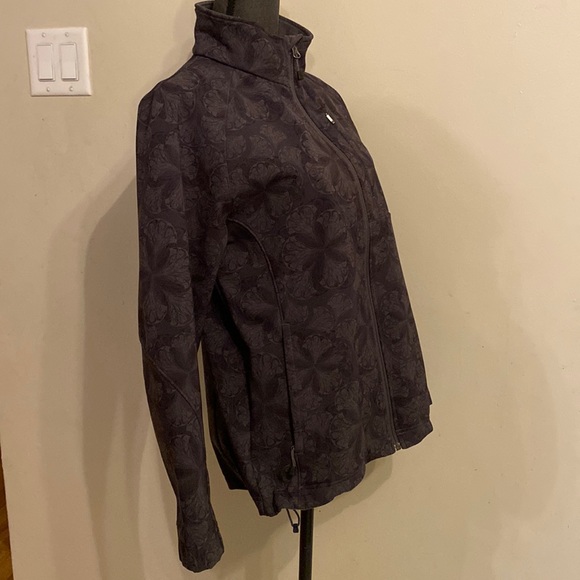 The North Face women’s  floral soft shell jacket  XL - Picture 7 of 16